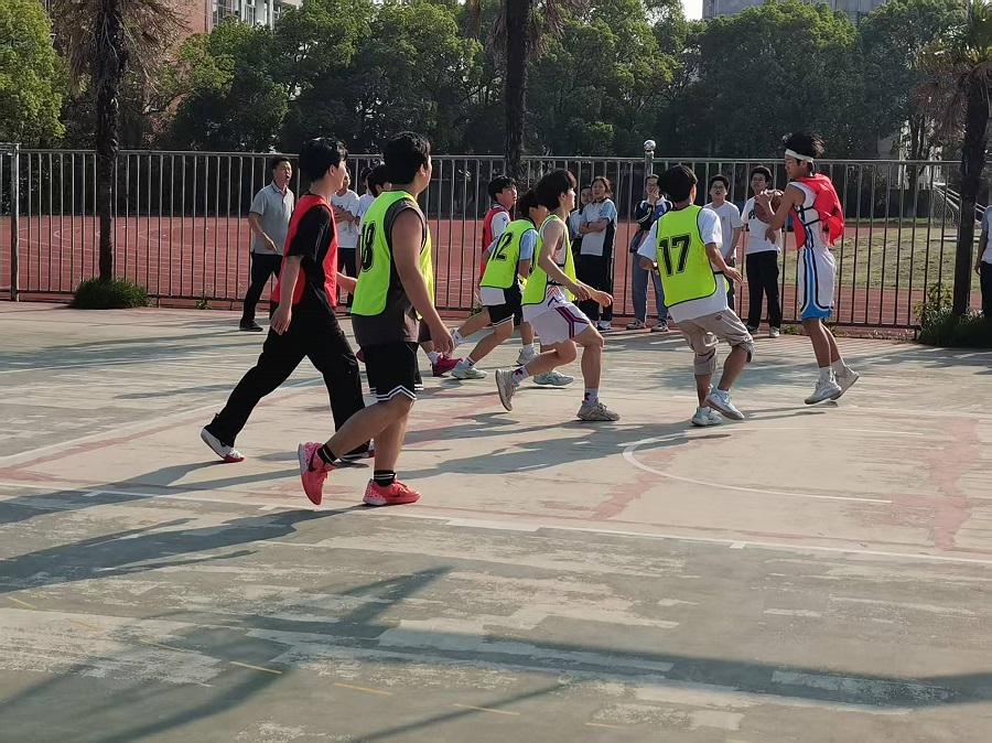 篮球1.jpg